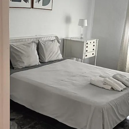 Gota De Mar بيت شباب *