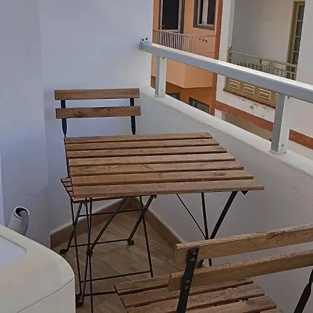 Gota De Mar بيت شباب لوس أبريغوس