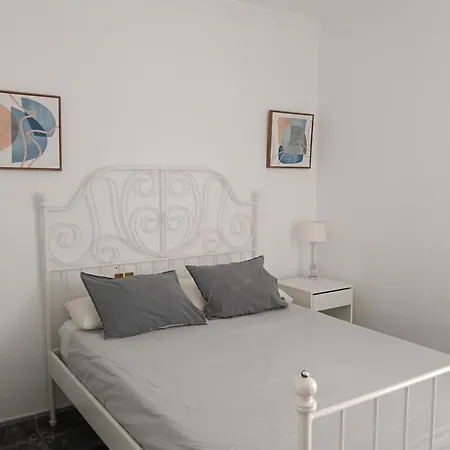 Gota De Mar بيت شباب لوس أبريغوس