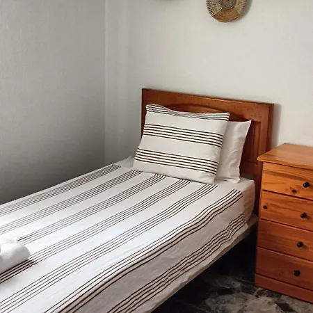 Hostel Gota De Mar Los Abrigos